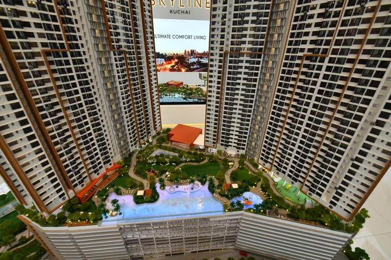 Scale model: the two towers and the Level 11 facilities deck between them